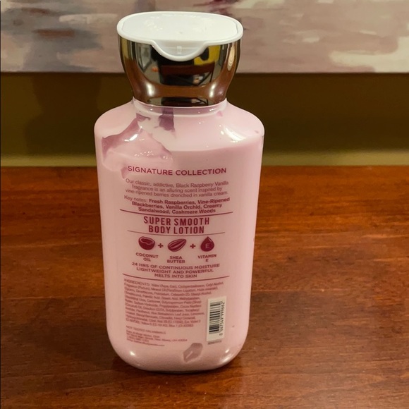 NEW BATH & BODY WORKS BODY LOTION - Picture 5 of 8